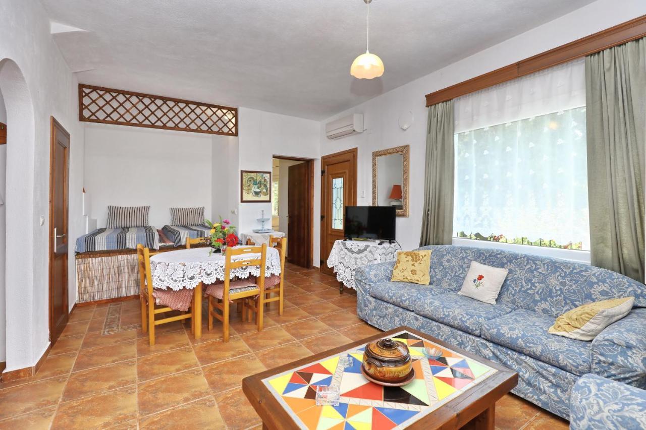 Aloni Villa Скопелос Екстериор снимка