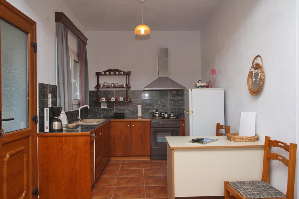 Aloni Villa Скопелос Екстериор снимка