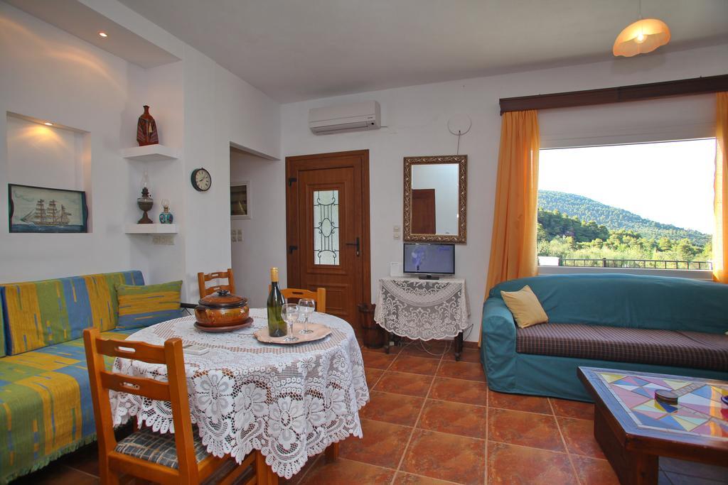 Aloni Villa Скопелос Екстериор снимка