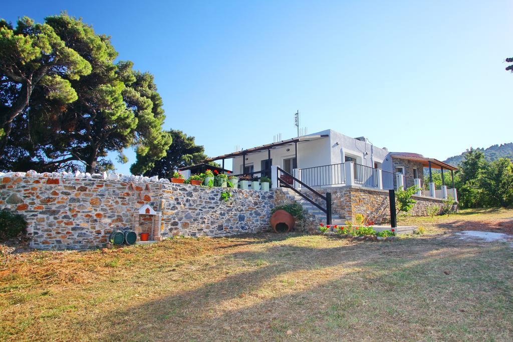 Aloni Villa Скопелос Екстериор снимка
