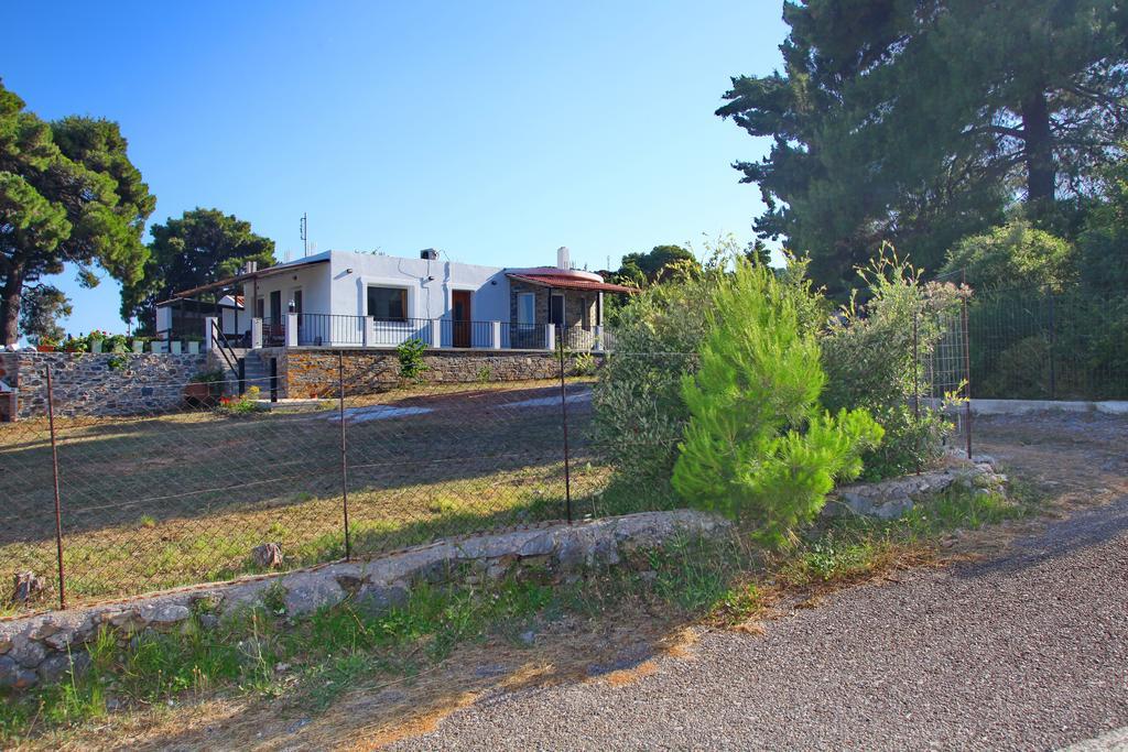 Aloni Villa Скопелос Екстериор снимка