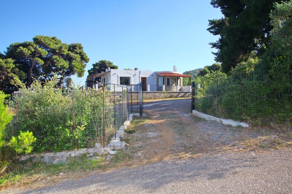 Aloni Villa Скопелос Екстериор снимка